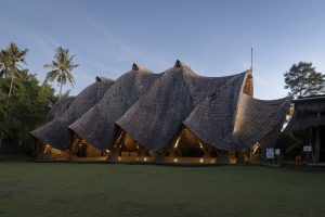 The Arc at Green School, in Bali, by IBUKU / Elora Hardy, is the produce of 15 years of bamboo experimentation at the Green School Bali. The Arc is a new community wellness centre designed on the existing foundations of a former temporary gymnasium. The structure bridges high-precision engineering and local craftsmanship.